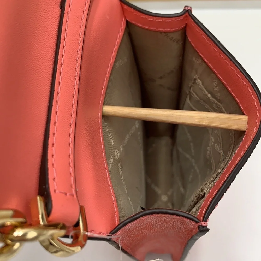 Michael Kors Carmen Small Logo Smartphone Crossbody Grapefruit signature color